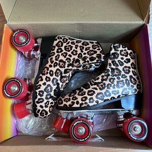 Brand New Still in Box Leopard Impala Rollerskaters